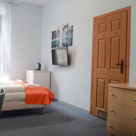 Hostel Krosnienska 12 Zielona Góra Extérieur photo