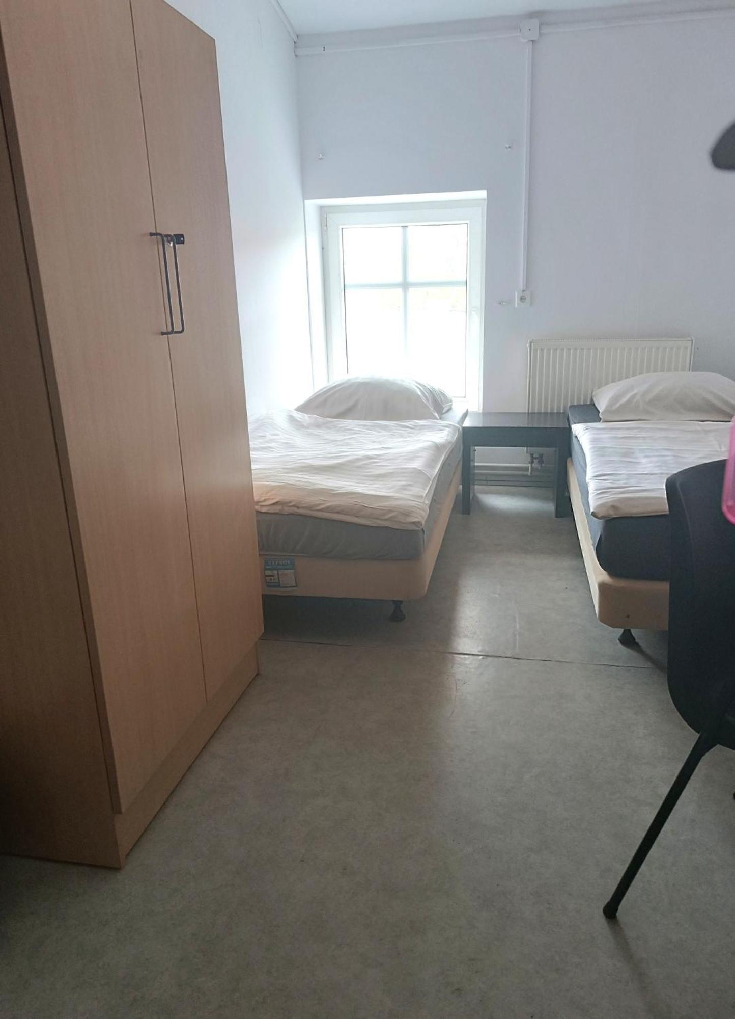 Hostel Krosnienska 12 Zielona Góra Extérieur photo