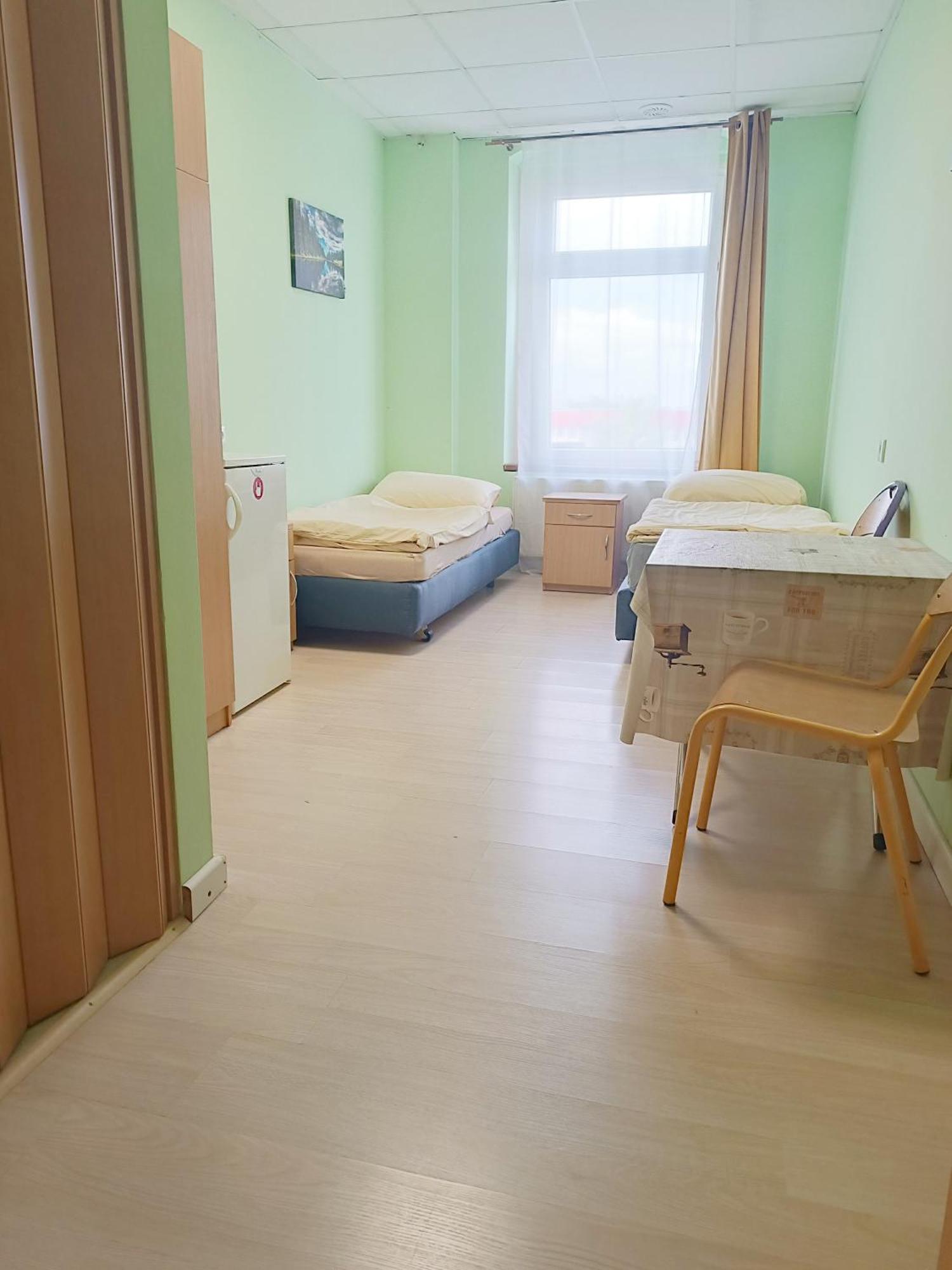 Hostel Krosnienska 12 Zielona Góra Extérieur photo