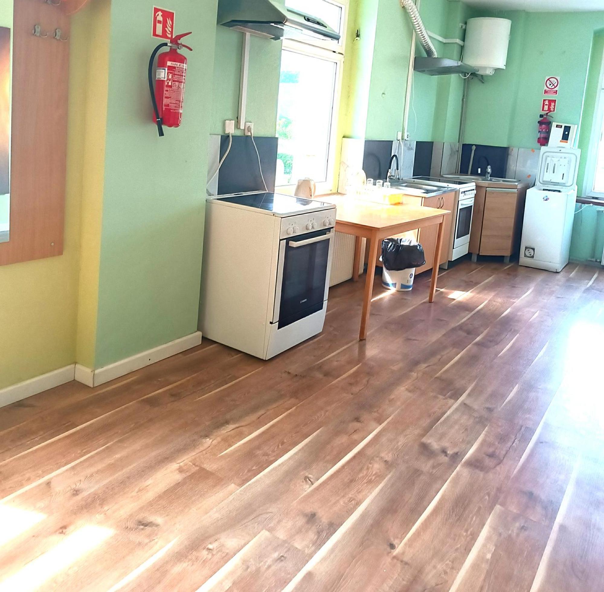 Hostel Krosnienska 12 Zielona Góra Extérieur photo