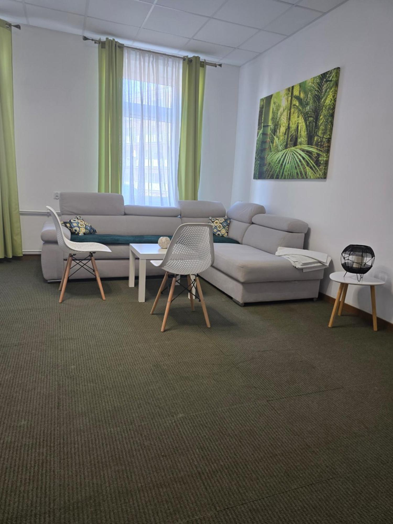 Hostel Krosnienska 12 Zielona Góra Extérieur photo