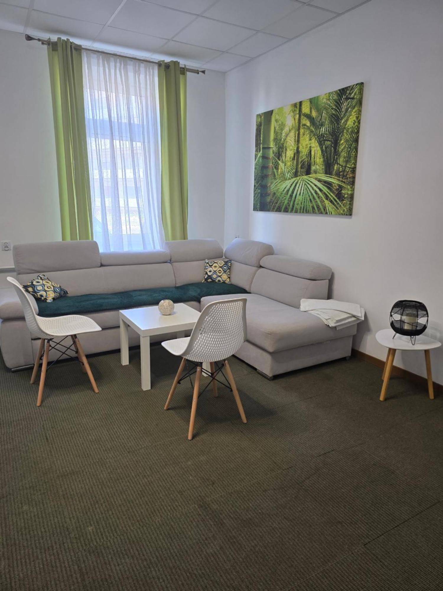Hostel Krosnienska 12 Zielona Góra Extérieur photo